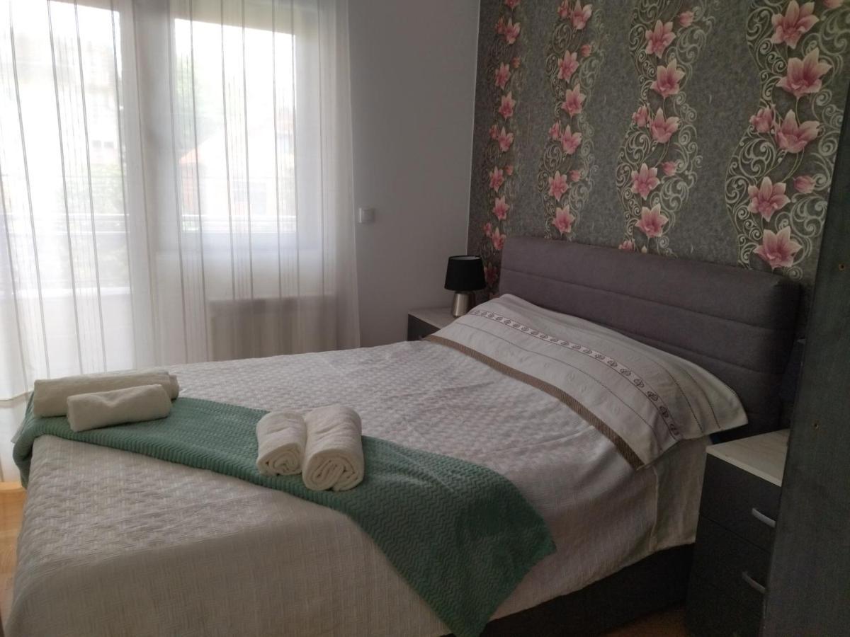 Apartman Gana Altina Lux Белград Екстериор снимка