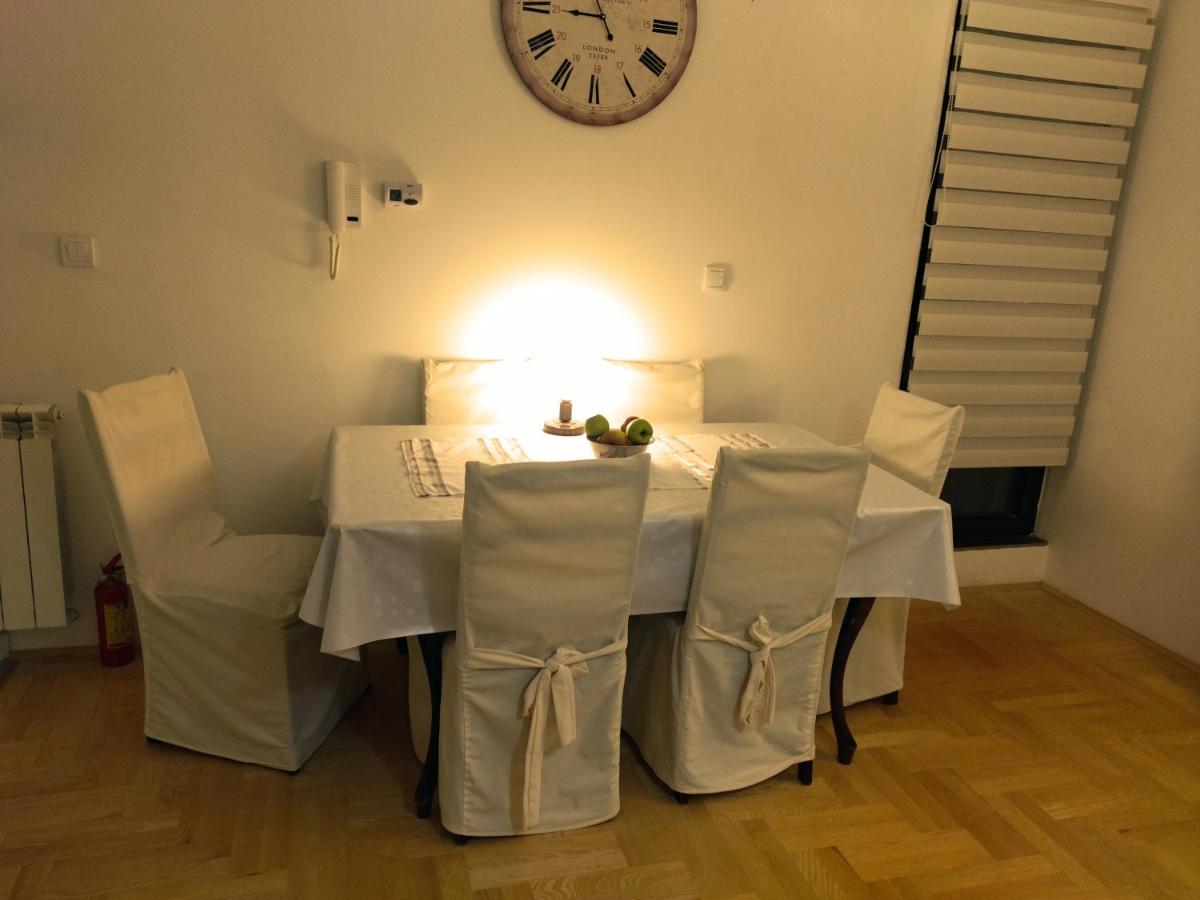 Apartman Gana Altina Lux Белград Екстериор снимка
